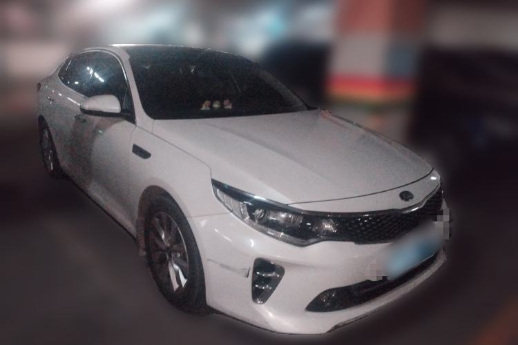 Used Kia K5 2016 1.6T Automatic LUX Front Right 45 Deg