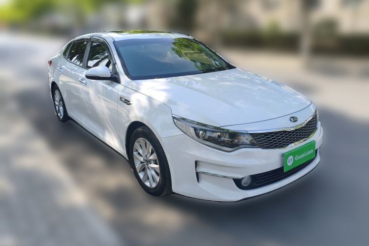Used Kia K5 2016 2.0L Automatic GLS Front Right 45 Deg