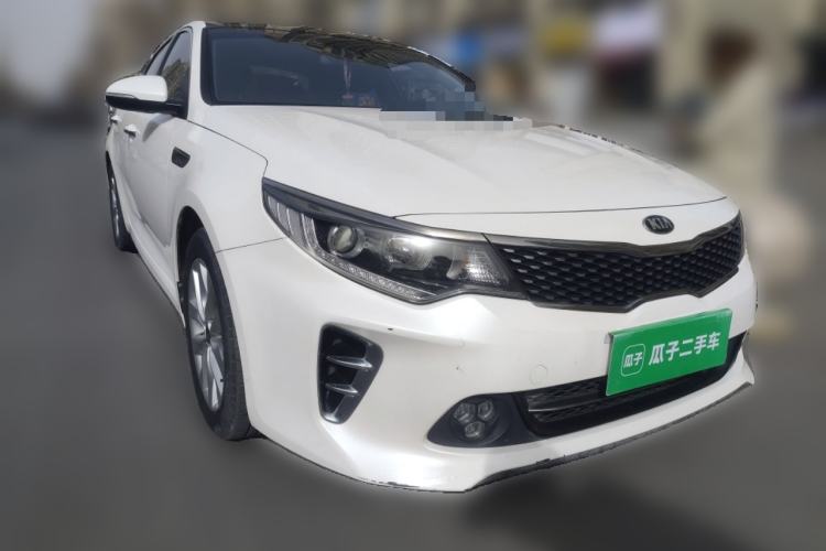 Used Kia K5 2016 1.6T Automatic LUX Front Right 45 Deg