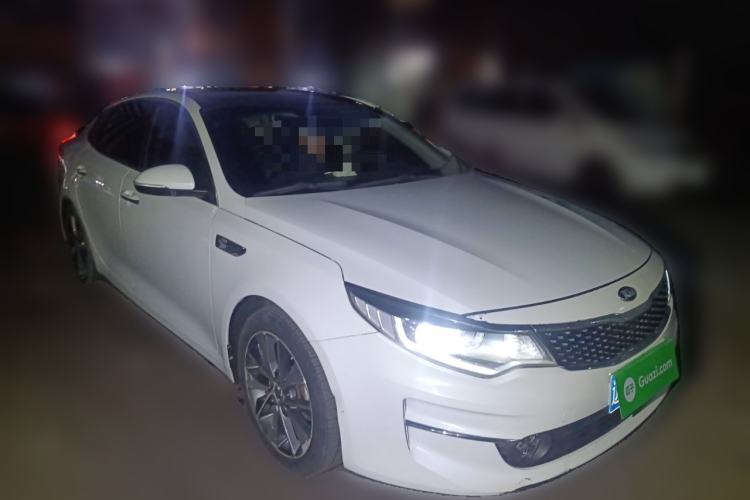 Used Kia K5 2016 2.0L Automatic LUX Front Right 45 Deg