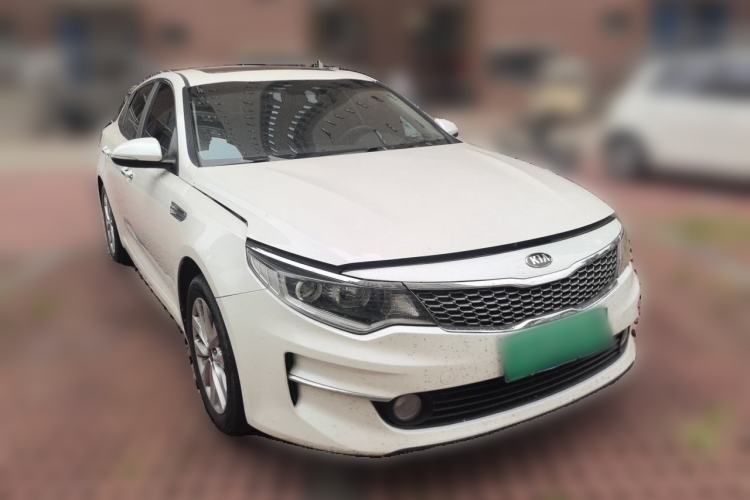 Used Kia K5 2016 2.0L Automatic GLS Front Right 45 Deg