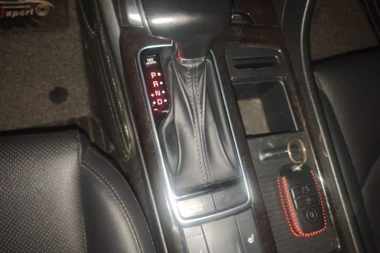Used Kia K5 2016 2.0L Automatic LUX Gear Lever