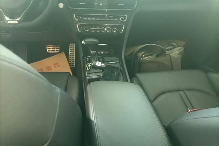 Used Kia K5 2016 1.6T Automatic LUX Gear Lever
