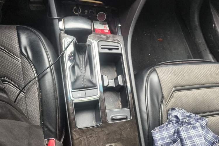 Used Kia K5 2016 1.6T Automatic LUX Gear Lever