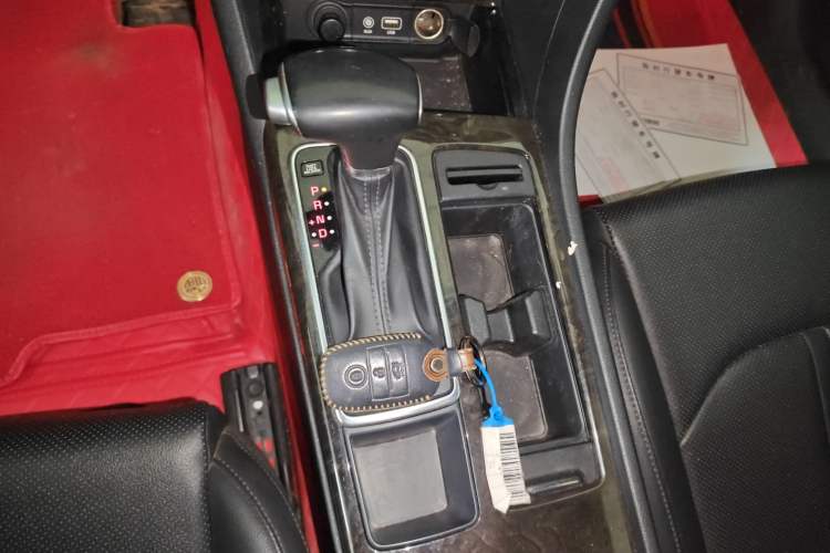 Used Kia K5 2016 1.6T Automatic LUX Gear Lever