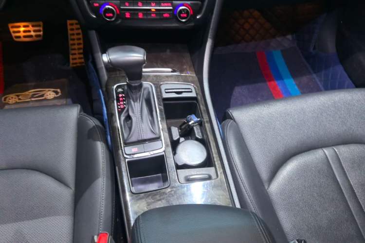 Used Kia K5 2016 1.6T Automatic LUX Gear Lever