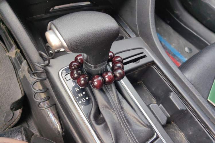 Used Kia K5 2016 2.0L Hybrid GLS Gear Lever