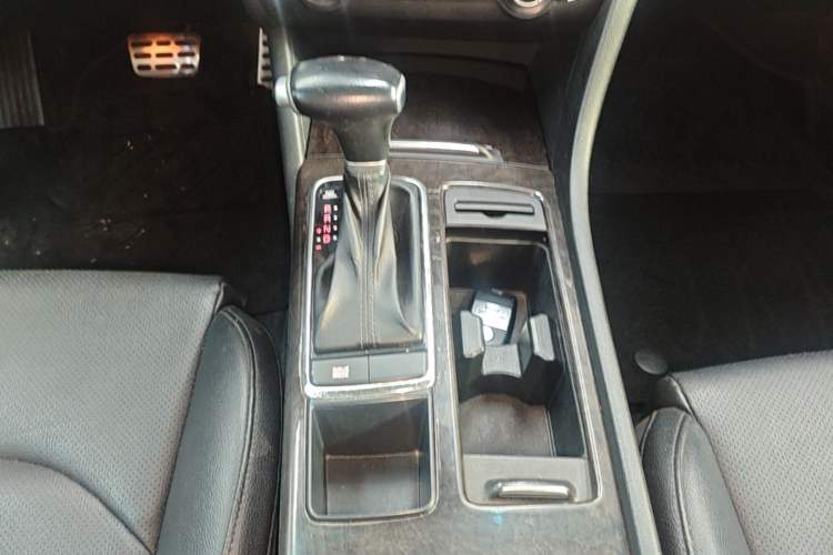 Used Kia K5 2016 1.6T Automatic LUX Gear Lever