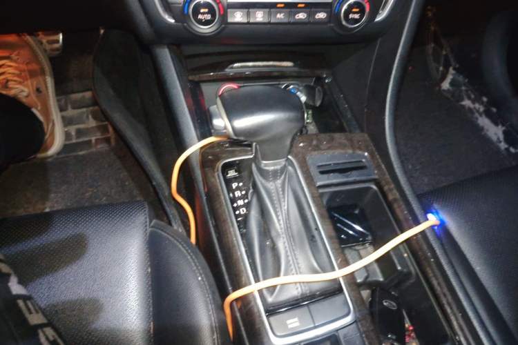 Used Kia K5 2016 2.0L Automatic PRM Gear Lever