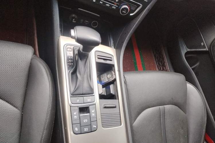 Used Kia K5 2016 2.0T Automatic PRM Gear Lever
