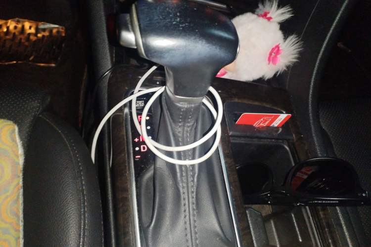 Used Kia K5 2016 1.6T Automatic LUX Gear Lever