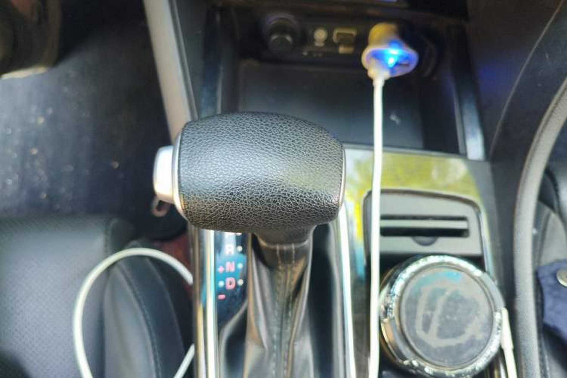 Used Kia K5 2016 2.0L Automatic GLS Gear Lever
