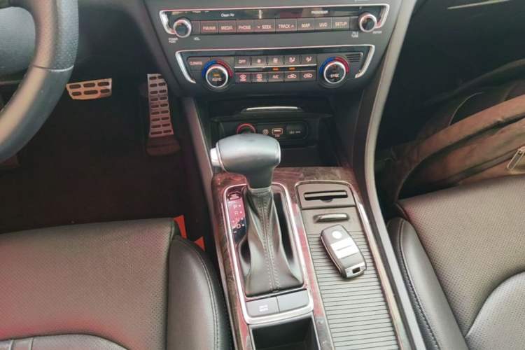 Used Kia K5 2016 1.6T Automatic LUX Gear Lever