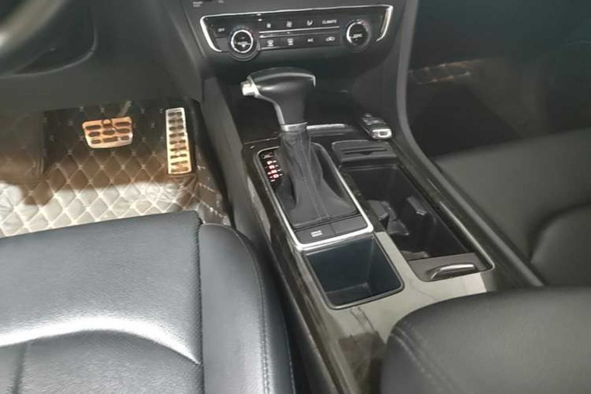 Used Kia K5 2016 1.6T Automatic LUX Gear Lever