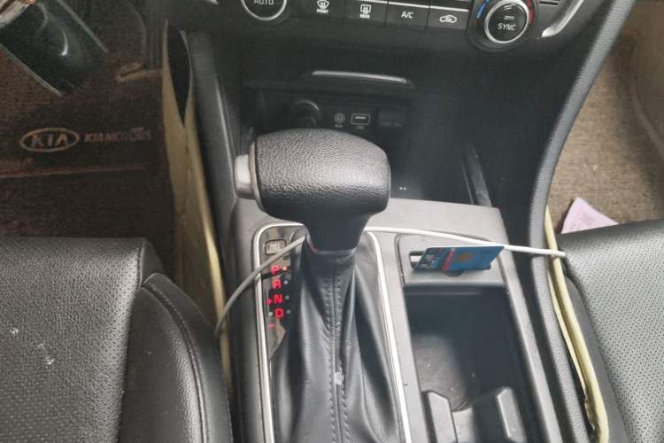 Used Kia K5 2016 2.0L Automatic GL Gear Lever