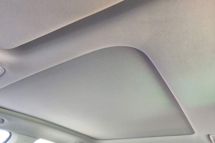 Used Kia K5 2016 1.6T Automatic LUX Headliner