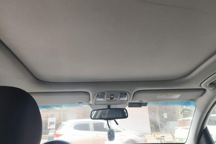 Used Kia K5 2016 1.6T Automatic LUX Headliner
