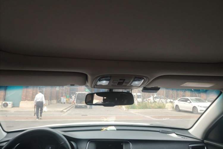 Used Kia K5 2016 1.6T Automatic LUX Headliner