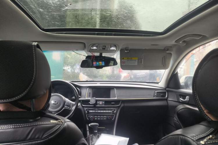 Used Kia K5 2016 1.6T Automatic LUX Headliner
