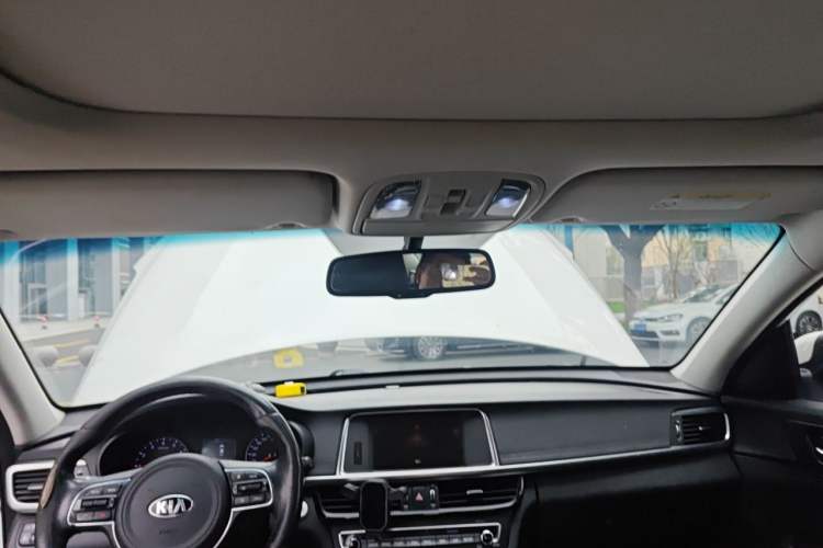Used Kia K5 2016 1.6T Automatic LUX Headliner