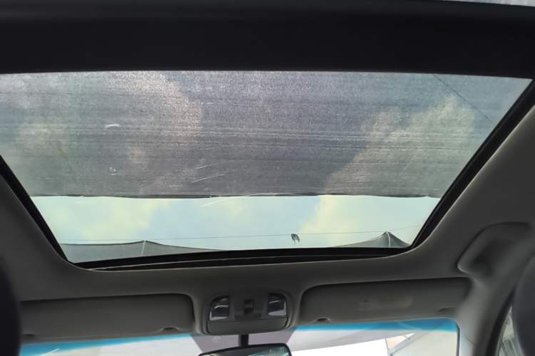 Used Kia K5 2016 1.6T Automatic LUX Headliner
