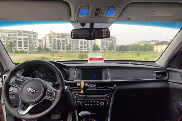 Used Kia K5 2016 2.0L Hybrid GLS Headliner