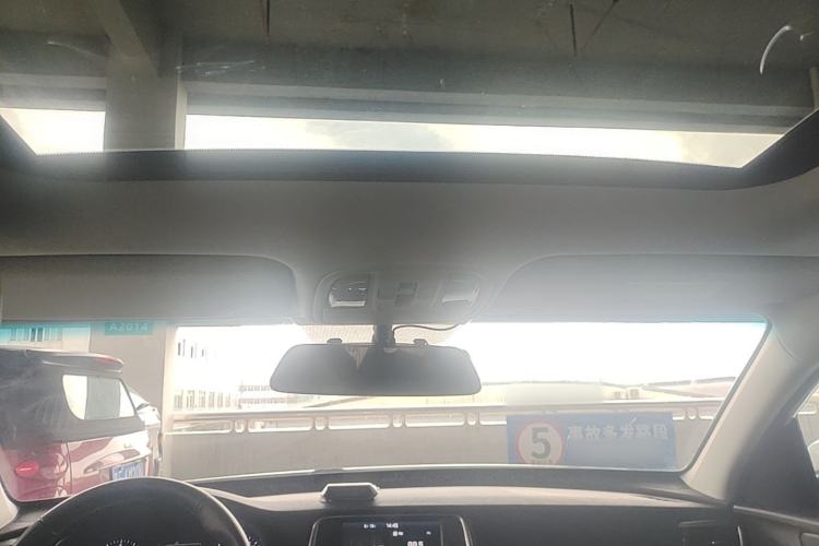 Used Kia K5 2016 2.0L Automatic LUX Headliner