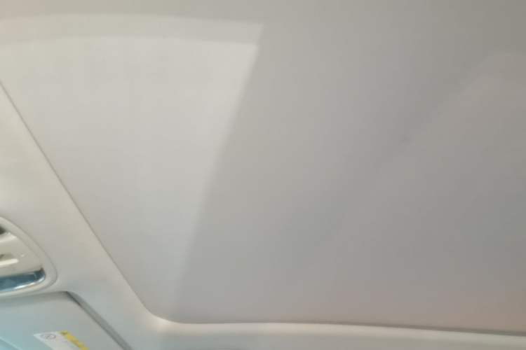 Used Kia K5 2016 1.6T Automatic LUX Headliner