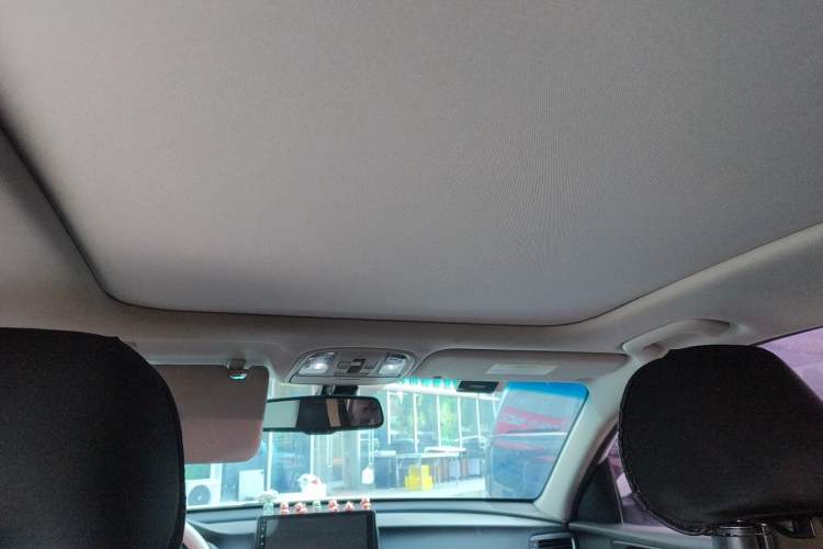 Used Kia K5 2016 2.0L Automatic LUX Headliner