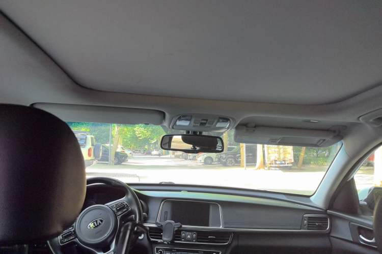 Used Kia K5 2016 1.6T Automatic LUX Headliner