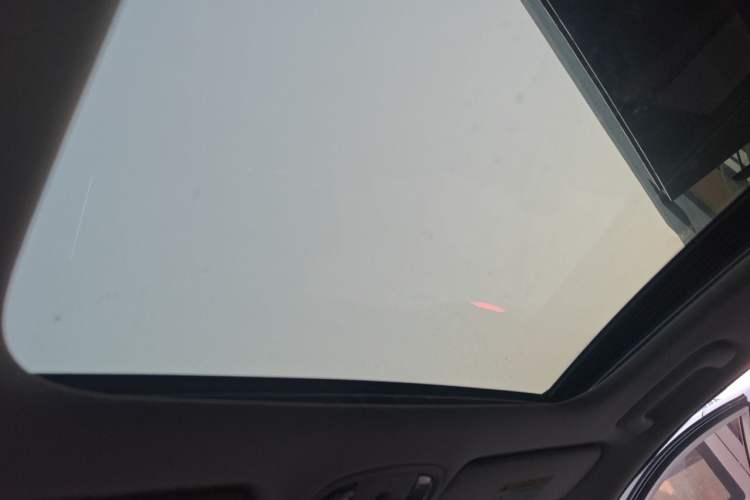 Used Kia K5 2016 1.6T Automatic LUX Headliner