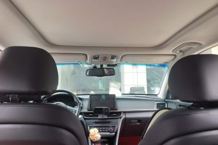 Used Kia K5 2016 2.0L Automatic LUX Headliner