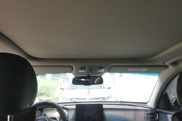 Used Kia K5 2016 2.0L Automatic LUX Headliner