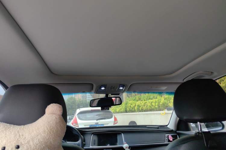 Used Kia K5 2016 1.6T Automatic LUX Headliner