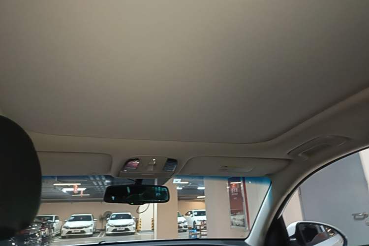 Used Kia K5 2016 1.6T Automatic LUX Headliner