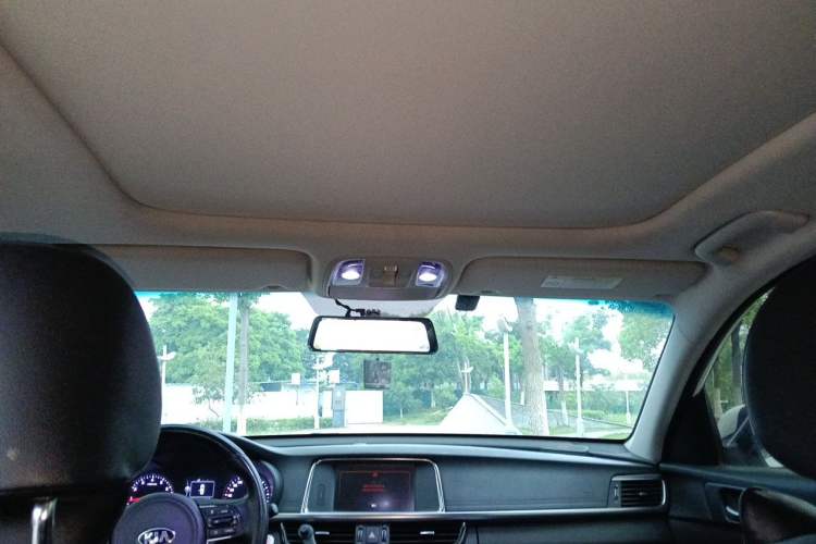 Used Kia K5 2016 1.6T Automatic LUX Headliner