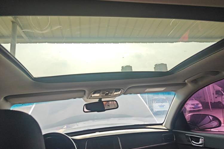 Used Kia K5 2016 1.6T Automatic LUX Headliner