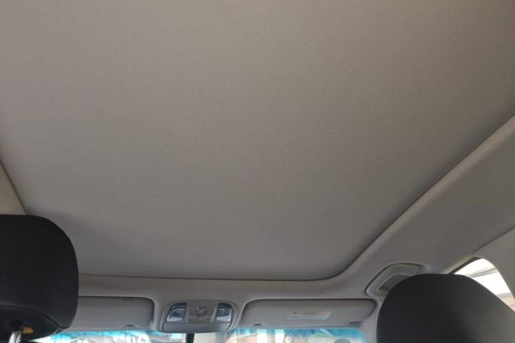 Used Kia K5 2016 1.6T Automatic LUX Headliner