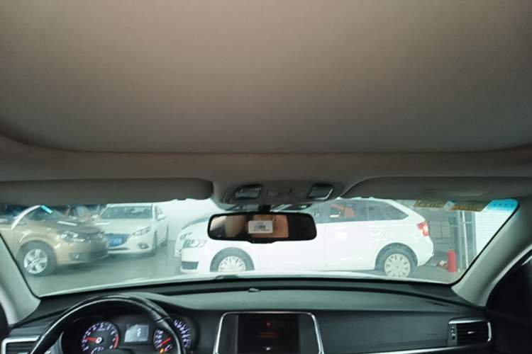 Used Kia K5 2016 1.6T Automatic LUX Headliner