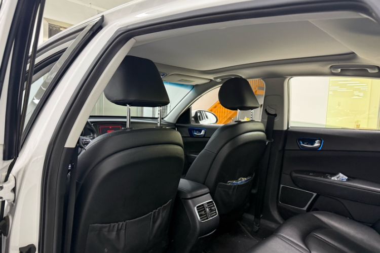 Used Kia K5 2016 1.6T Automatic LUX Headliner