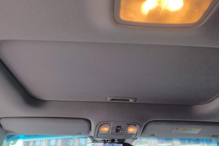 Used Kia K5 2016 2.0L Automatic GLS Headliner