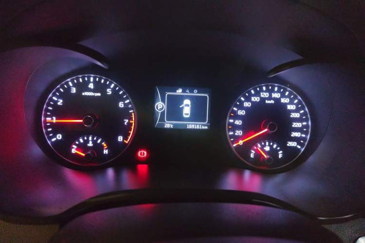 Used Kia K5 2016 1.6T Automatic LUX Instrument Cluster