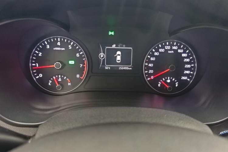 Used Kia K5 2016 1.6T Automatic LUX Instrument Cluster