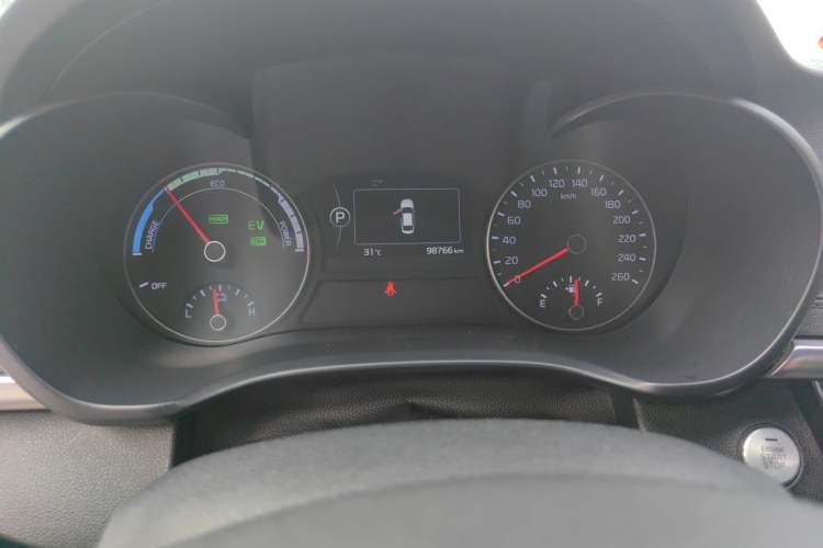 Used Kia K5 2016 2.0L Hybrid GLS Instrument Cluster