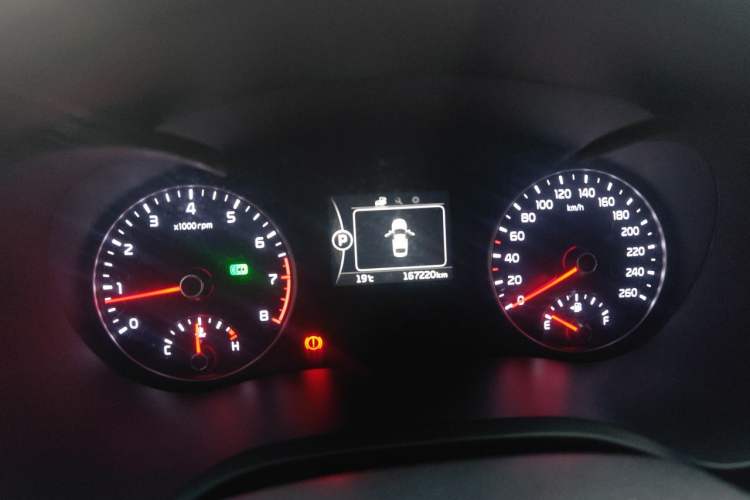 Used Kia K5 2016 1.6T Automatic LUX Instrument Cluster