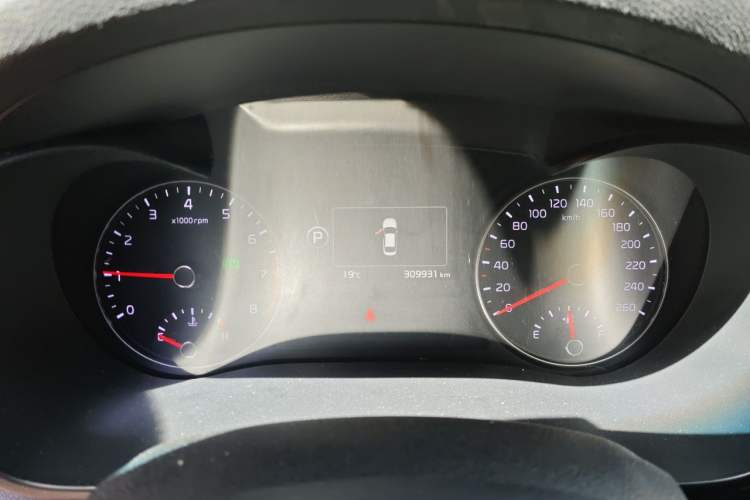 Used Kia K5 2016 2.0L Automatic LUX Instrument Cluster