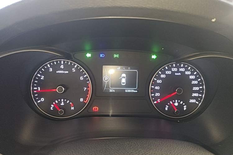 Used Kia K5 2016 1.6T Automatic LUX Instrument Cluster