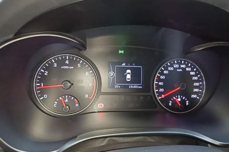 Used Kia K5 2016 1.6T Automatic LUX Instrument Cluster