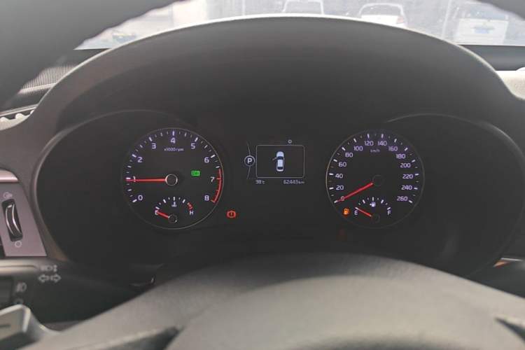 Used Kia K5 2016 1.6T Automatic LUX Instrument Cluster