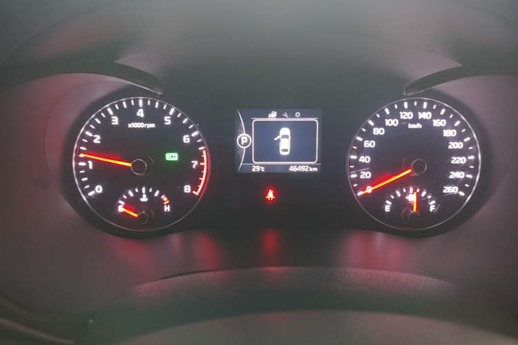 Used Kia K5 2016 1.6T Automatic LUX Instrument Cluster
